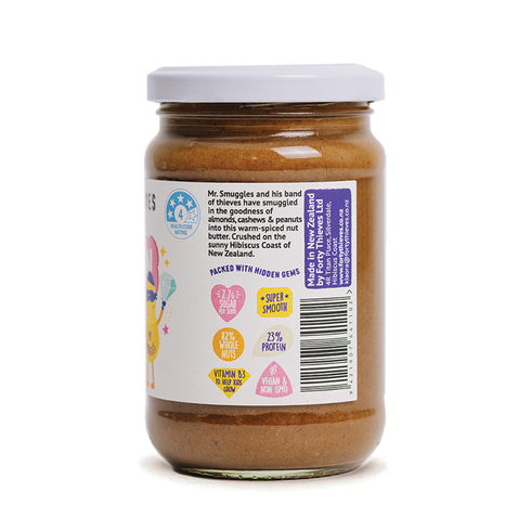 Peanut Butter Cinnamon Donut 290g being served
