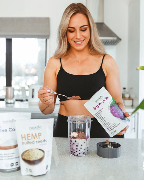 Image of SuperShake Top 12 Superfoods Smoothie Formula being made into smoothie