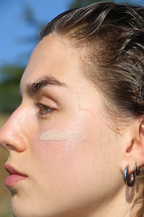 Zinc + Hyaluronic Acid Deeply Tinted SPF50 Sunscreen 70g-Matakana Pharmacy