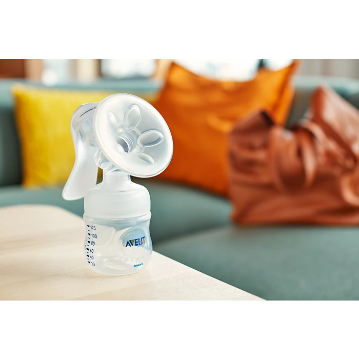 Philips Avent Manual Breast Pump with Bottle | Matakana Pharmacy