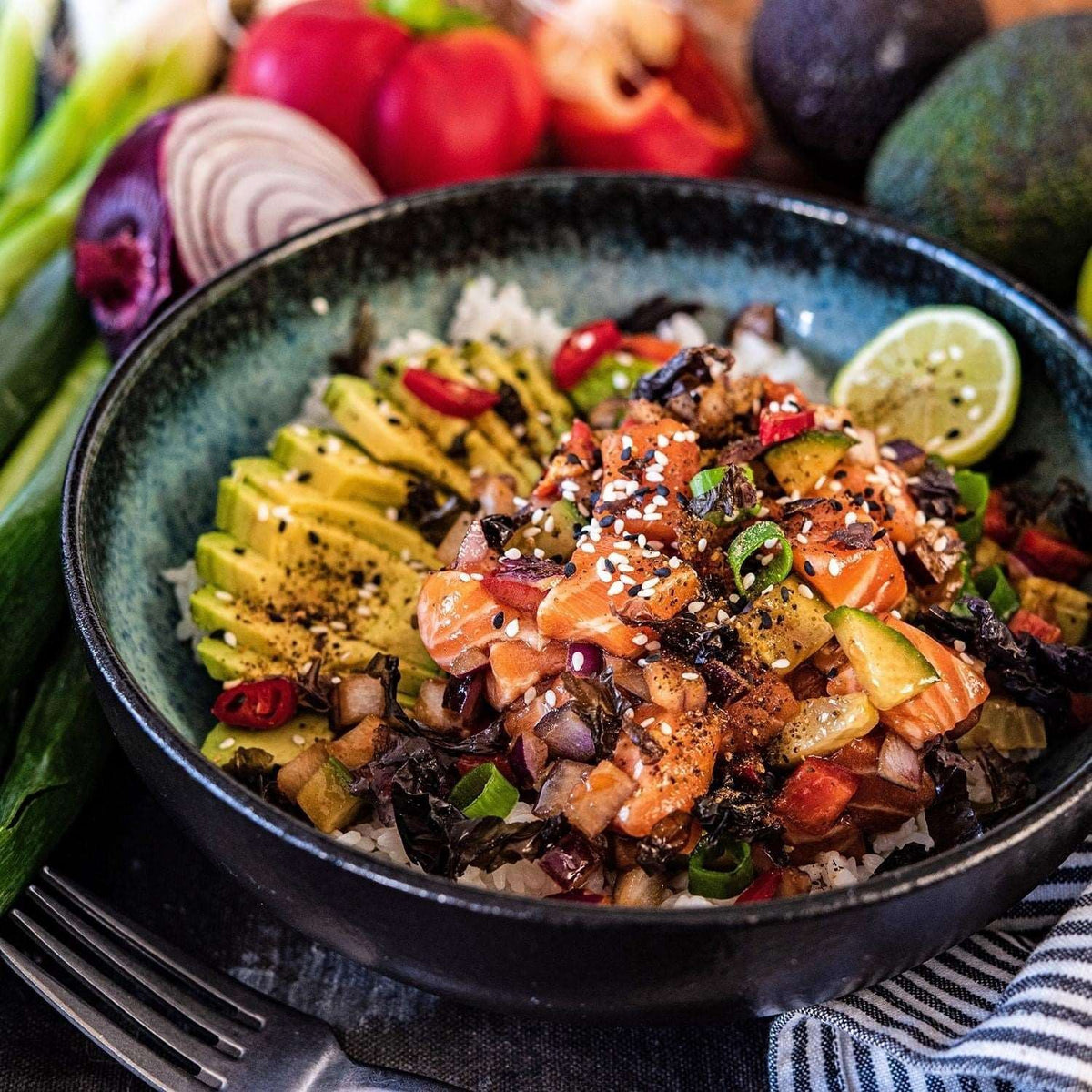 A rice bowl finished with seaweed and sesame seasoning
