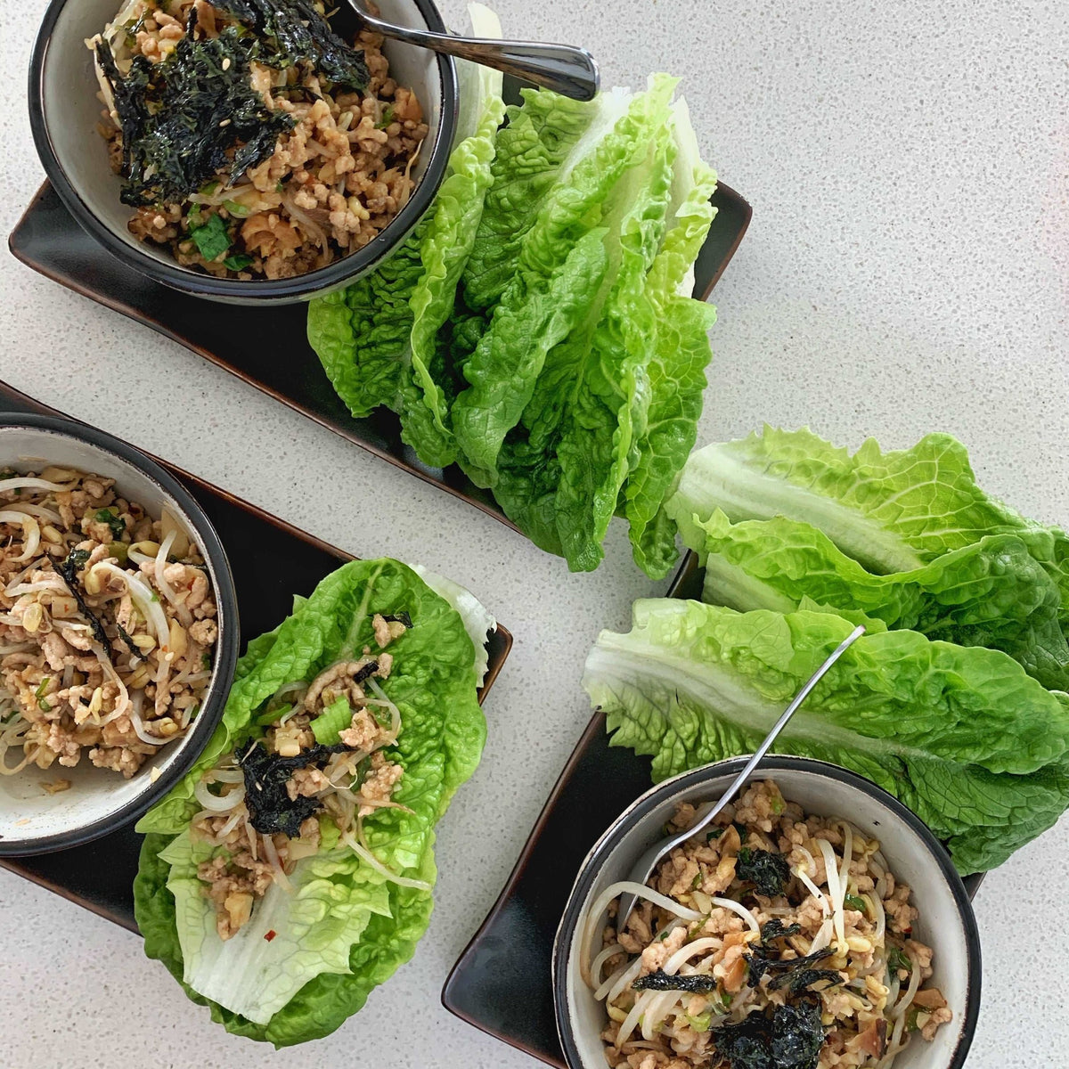 Lettuce cups with nori flakes