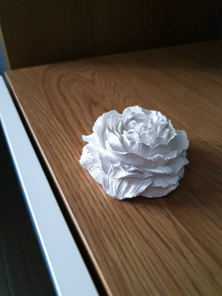Peony Passive Diffuser in use at home