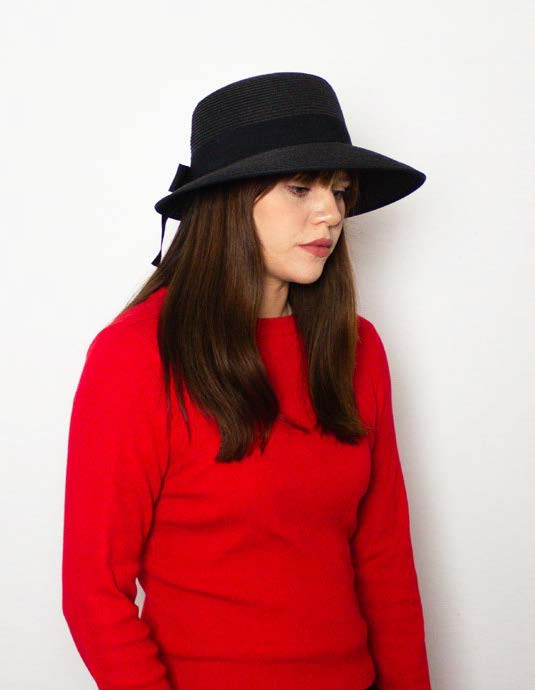Female Model weating Ladies Hat Lola Black