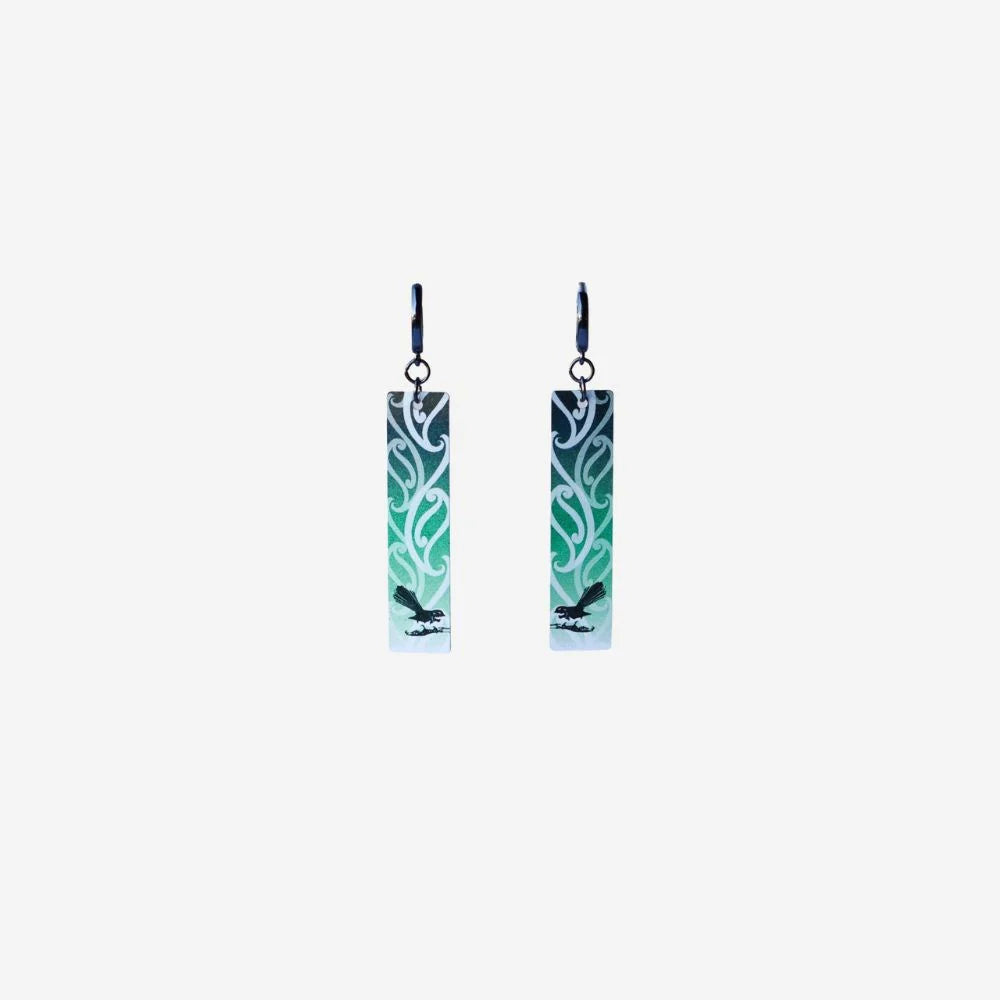 Earrings - Piwaiwaka Ngutukaka-Nichola-Matakana Pharmacy