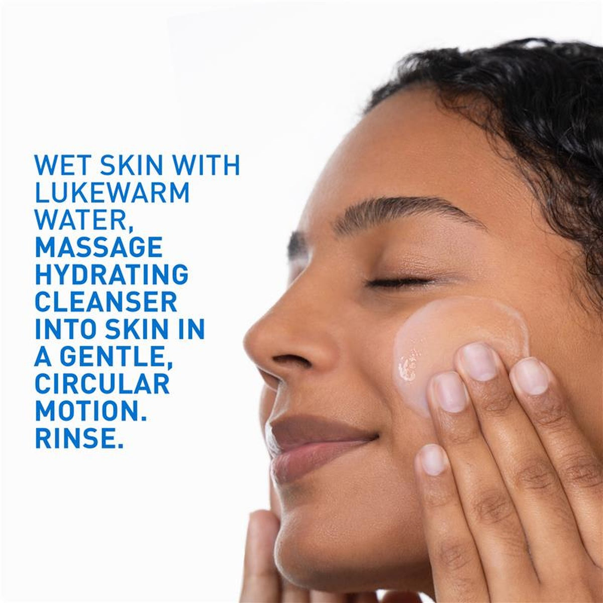 CeraVe Hydrating Cleanser 236ml, in use