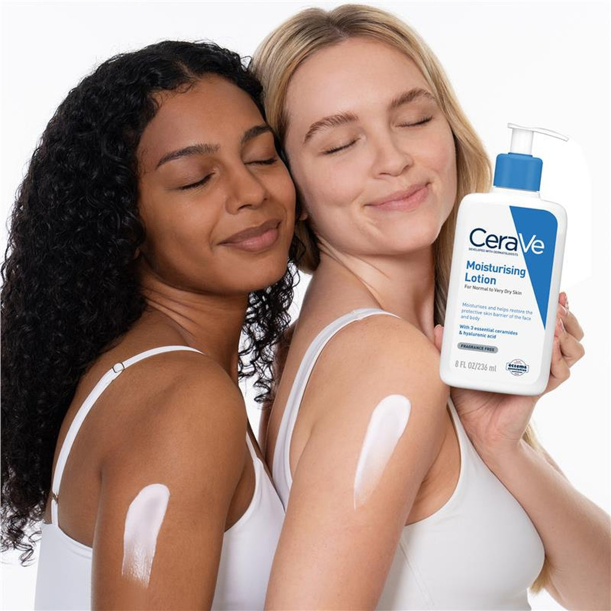 CeraVe Moisturising Lotion 236ml, in use