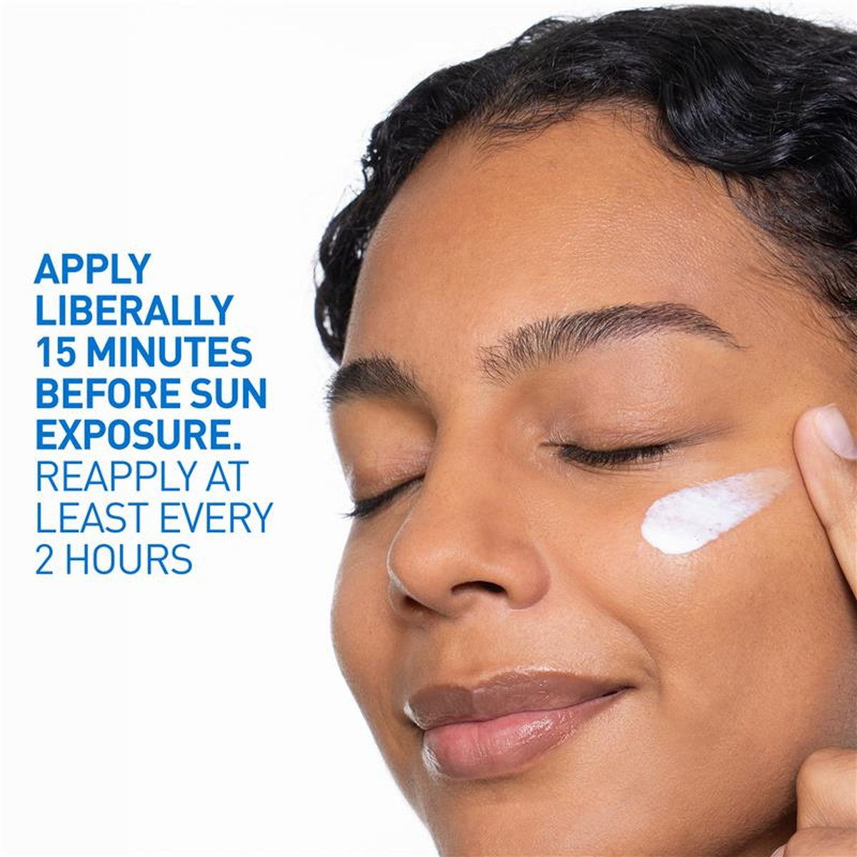 CeraVe Facial Moisturising Lotion AM SPF15 52ml, texture