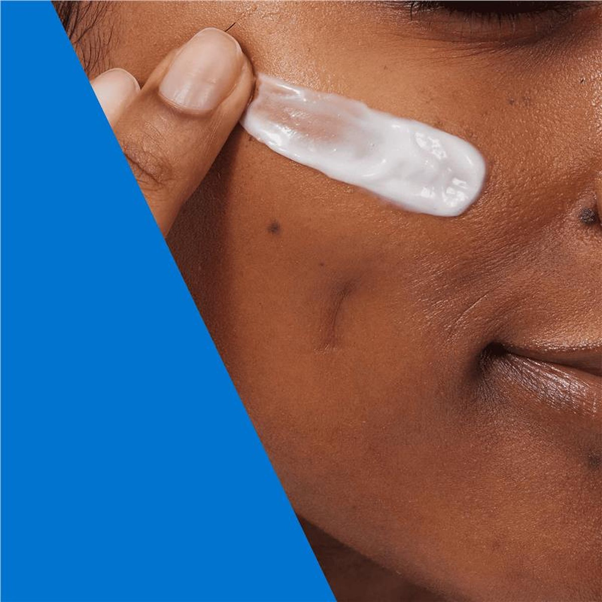 CeraVe Oil Control Moisturising Gel-Cream 52ml, texture