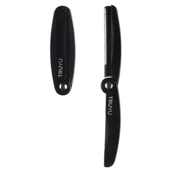 Image of Truyu folding facial razors out of packet