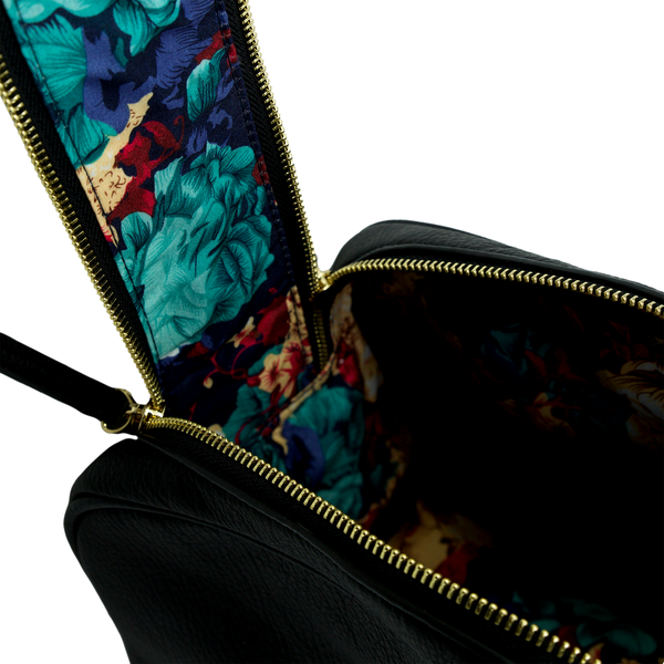 Windsor Toilet Bag 26.5x15.5x17cm Black