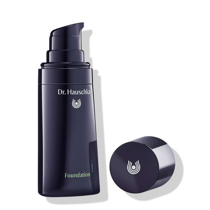 Dr. Hauschka Foundation 02 Bitter Almond 30ml-Matakana Pharmacy