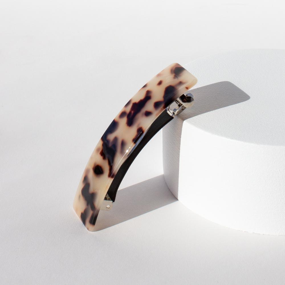 ADORN by MAE. Flat Clip Tort 8.5cm-Matakana Pharmacy