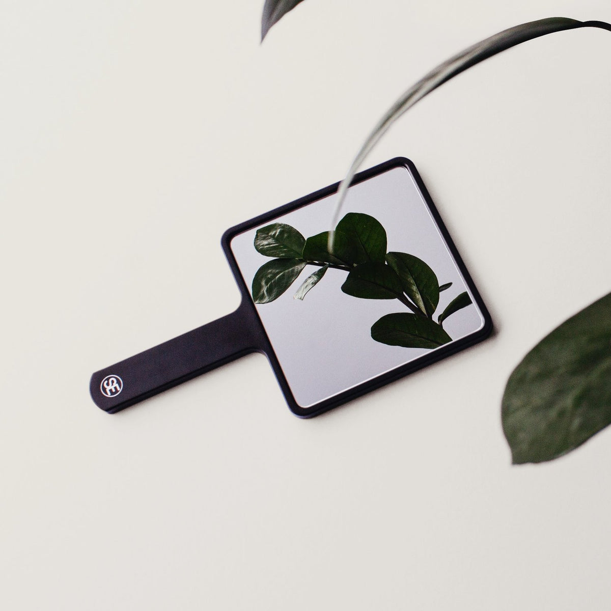 SIMPLY ESS 20-1502 Mirror wHandle-Matakana Pharmacy